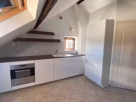 appartement t2- hyper centre- 780 cc