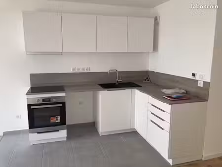 appartement t3 – balcon et parking – lille centre