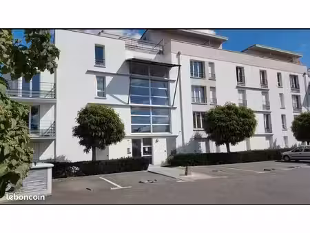 studio meublé proche centre-ville avec parking