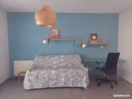 villeurbanne  gratte ciel  particulier loue beau studio meublé 26 m² + 9 m² terrasse  proc