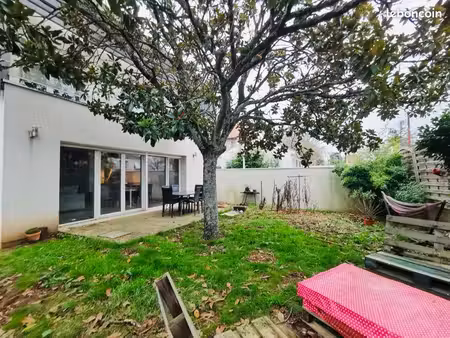maison moderne 3 chambres jardin