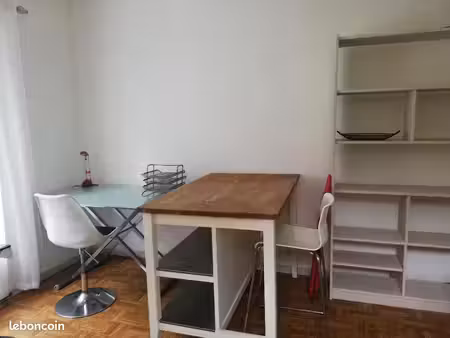 loue studio meublé estillac