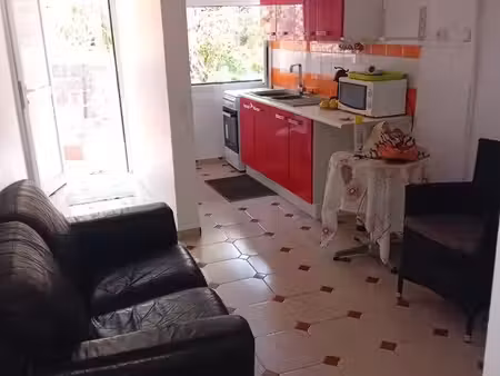 studio 34m2 traversant en rez-de-chaussée