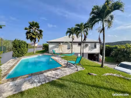 villa 4 pièces 133 m²