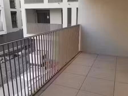location appartement 2 pièces 44 m² à lyon 8ème (69008)  820 €