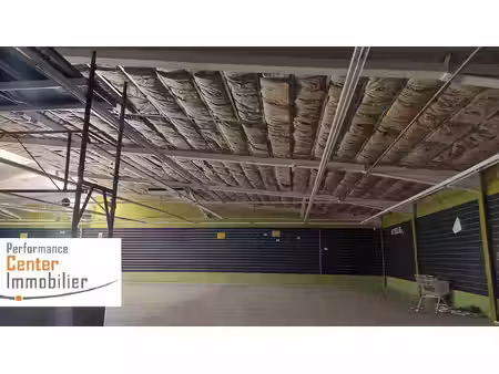 local commercial à louer