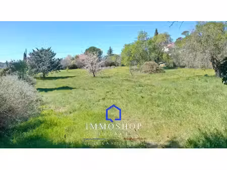 terrain constructible viabilisé à vendre