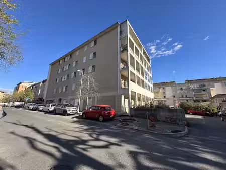 local commercial à vendre