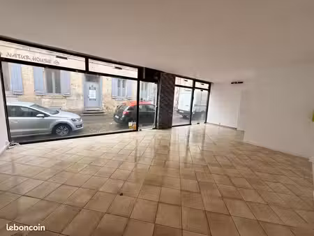 ◊local commercial - 110 m²