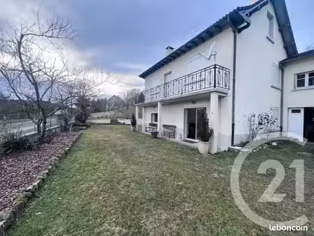 maison 9 pièces 161 m²