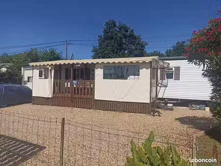 mobil-home terrain privé