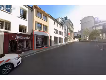 local commercial 35 m²