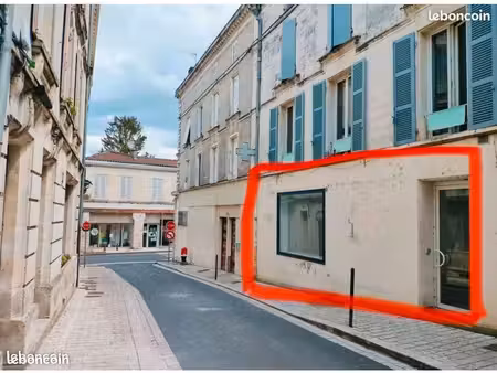 local commercial et professionnel centre ville barbezieux