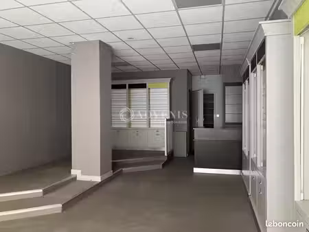 local commercial 48 m²