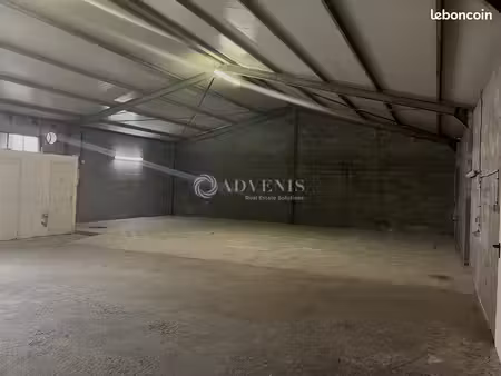local d'activité 200 m²