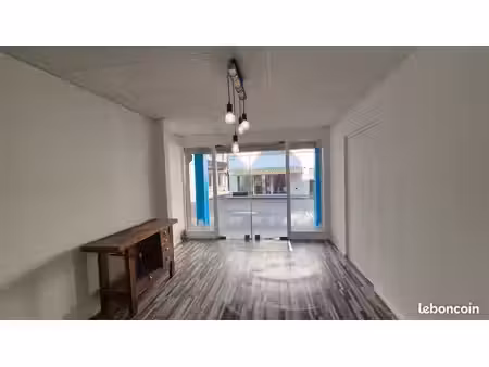 loue local commercial