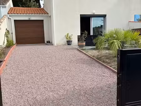 royan-jolie maison rénovée avec 3 chambres et jardin clos
