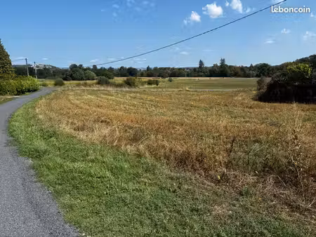 terrain à bâtir avec cu 1800m2