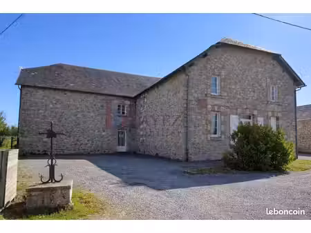 immeuble 457 m² égletons