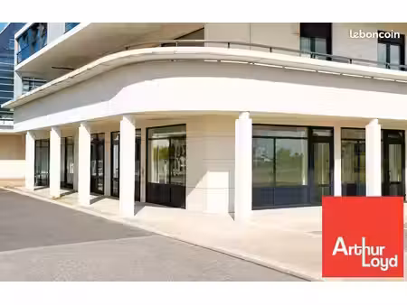 local commercial 170 m² la rochelle