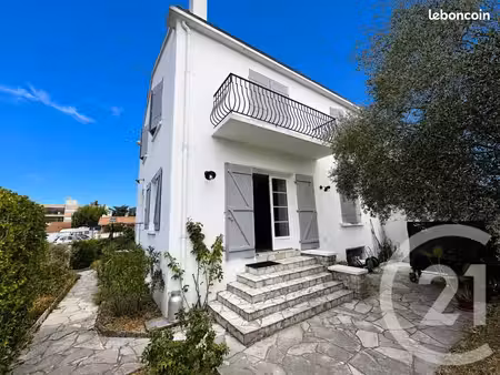 maison 6 pièces 135 m²