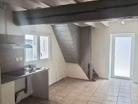 maisonnette avec chai  20kms la rochelle