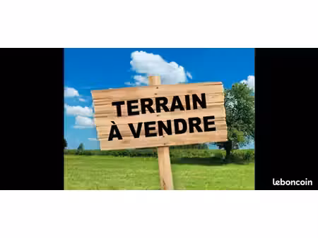 terrain 10 000 m2