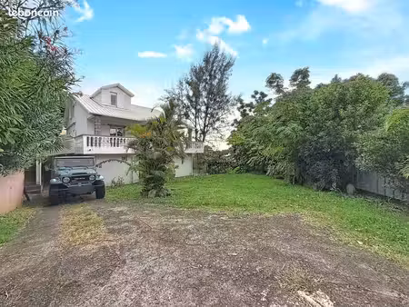 maison 9 pièces 260 m²