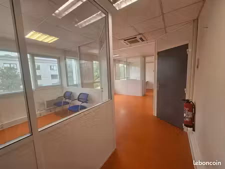 bureaux à louer toison d'or