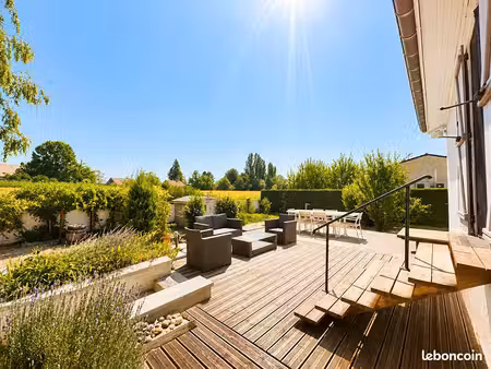 propriété 4 pièces 93 m²