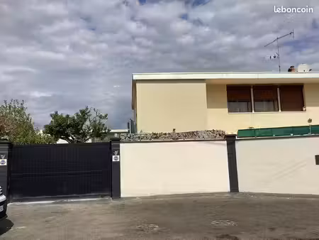 vends une belle maison individuelle