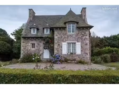 maison avec garage ou atelier