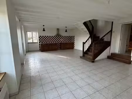 charmante maison 2 chambres avec garage