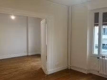 appartement 3 pièces 80 m²