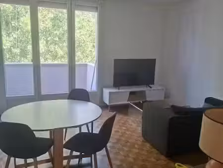 location appartement 4 pièces 67.32 m² à pessac (33600)  756 €
