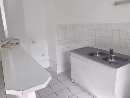 location appartement 3 pièces 56 m² à rouen (76000)  720 €
