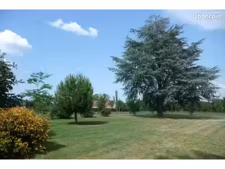 blessac : particulier cède 2 superbes terrains à bâtir dans un parc privé arboré
