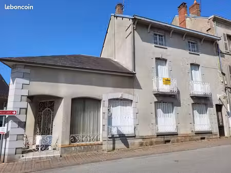 maison 6 pièces 217 m²