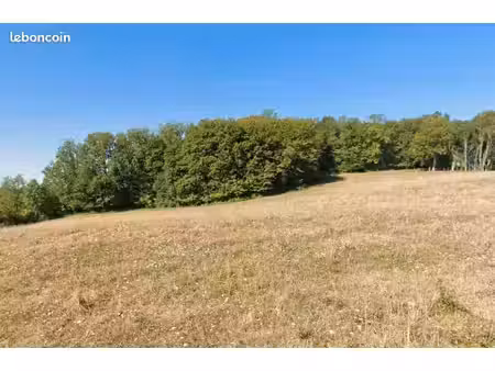 terrain 1 900 m² montignac
