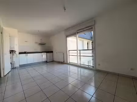 studio 26 15 m2 plein coeur d'olivet stationnement couver