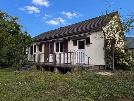 maison de plain-pied à deux pas du lac marcillac-la-croisi
