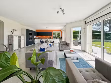 maison contemporaine + studio attenant avec magnifique vue sur le mont blanc
