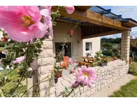 maison meublée plain-pied  2 chambres  jardin clos  garage