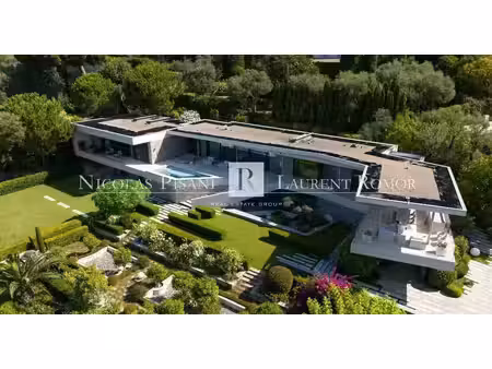 propriete exceptionnelle - cap d'antibes - vue mer - piscine - terrain