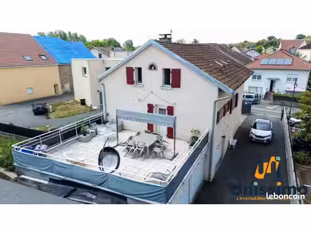maison 6 pièces 136 m²