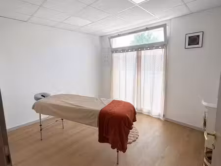 salle de soin 12m² à louer / cabinet médical/paramédical