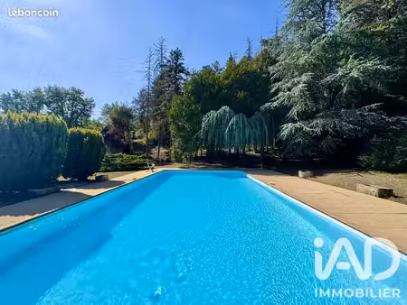 maison 5 pièces 275 m²