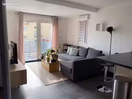 appartement t2 meublé 50m² – balcon  parking et ascenseur – morteau