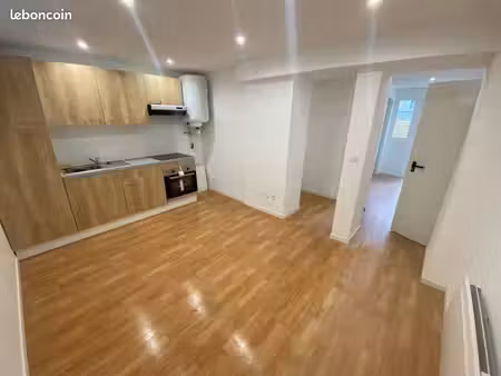 appartement t2 terrasse et parking