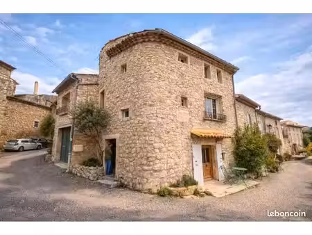 maison de caractère avec garage  toit-terrasse et logement indépendant — la garde-adhémar